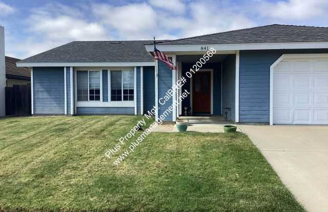 Sunrise Hills Single Story Ranch Style Home Gallery 1
