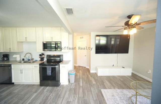 4411 West Leila Avenue Gallery 3