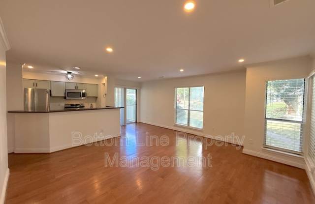 2508 Cranbrook Lane Gallery 4