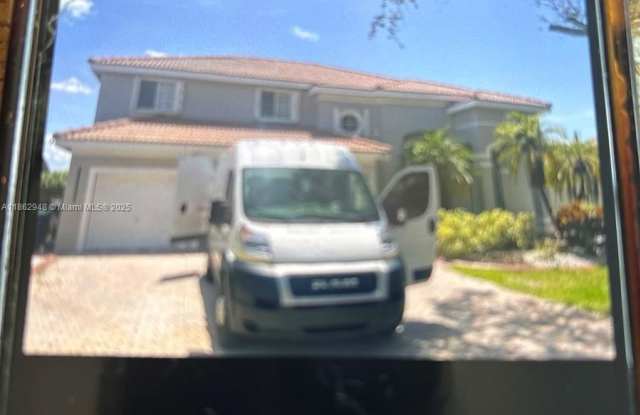 10360 NW 52nd St photos photos