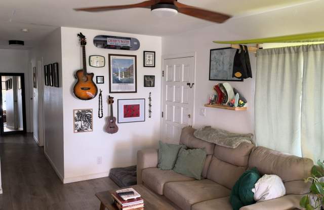 Live Across the Street from the Ocean: Modern, Efficient 3-Bedroom Home in Maili Gallery 3