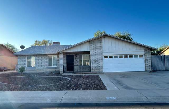 Stunning 3 Bedroom 2 Bath - 6405 West Eva Street, Glendale, AZ 85302