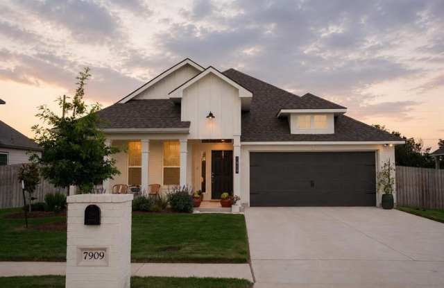 7909 Townsend Drive photos photos