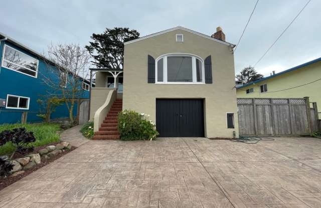A gorgeous 3 bedroom and 1 bathroom home in Pacifica! photos photos