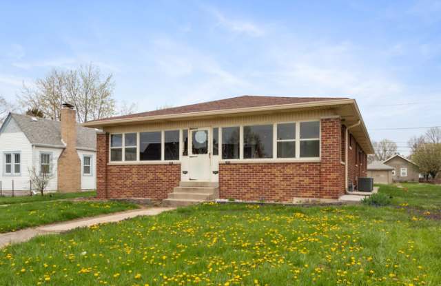 5250 East 10th Street - 5250 E 10th St, Indianapolis, IN 46219