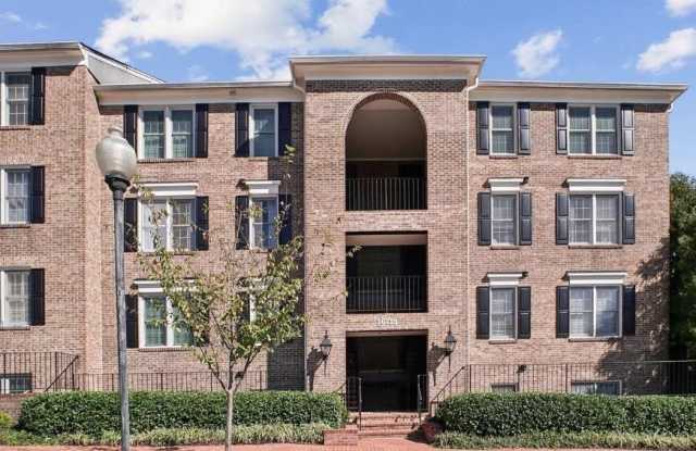 10715 KINGS RIDING unit: 202 photos photos