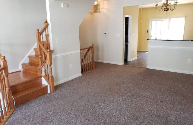 43739 CLEAR LAKE SQUARE Gallery 4