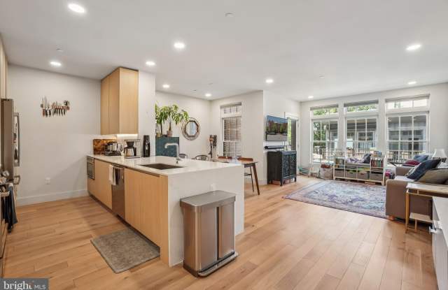1309 E STREET SE photos photos