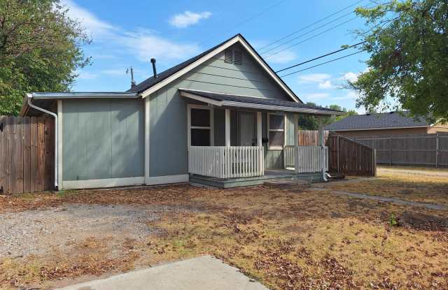 527 North Lahoma Avenue Gallery 2