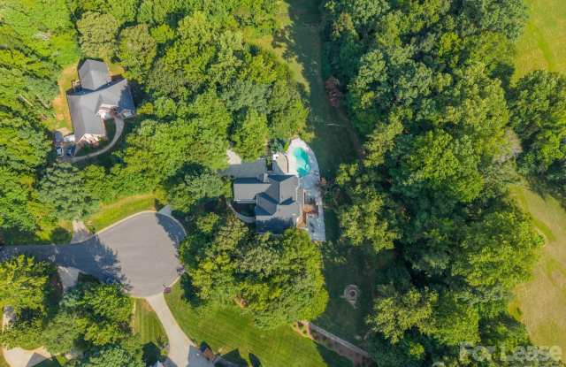 2006 Sandy Pond Lane Gallery 4