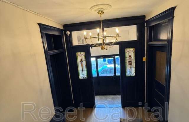 13 Brinsmaid Place,  Newark,  NJ, Ironbound photos photos