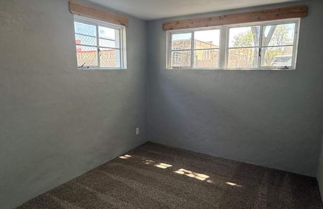 Bright & Spacious 2-Bed Basement Gem w/Garage Access Gallery 4