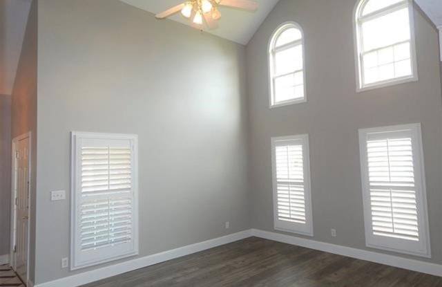105 Jamestown Ct. Gallery 3