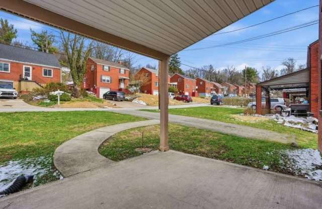1219 Circle Dr Gallery 2
