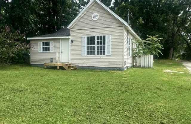 Completely RENOVATED 3 Bedroom 2 Bathroom House with a HUGE backyard photos photos Completely RENOVATED 3 Bedroom 2 Bathroom House with a HUGE backyard photos photos