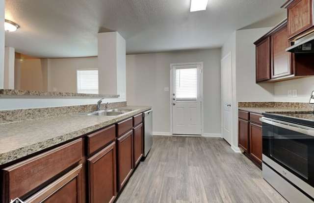 5706 Treasure Cove Road Gallery 4