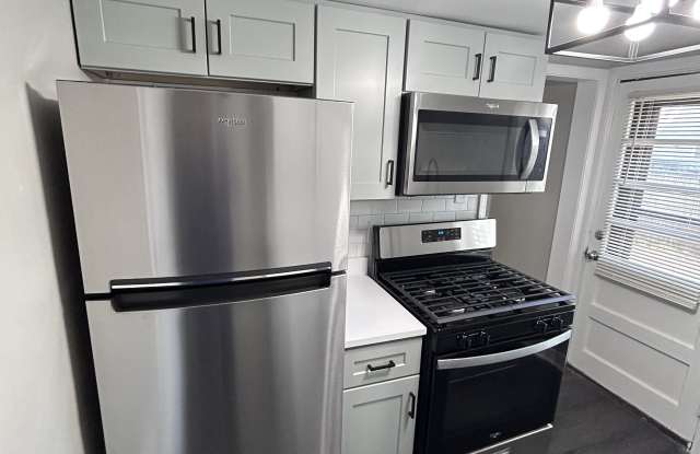 660 169th St - 660 169th Street, Hammond, IN 46324