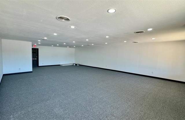 1737 N Frances Street Gallery 4