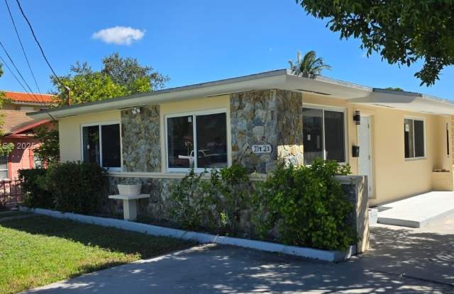 23 NW 32nd Ct - 23 Northwest 32nd Court, Miami, FL 33135