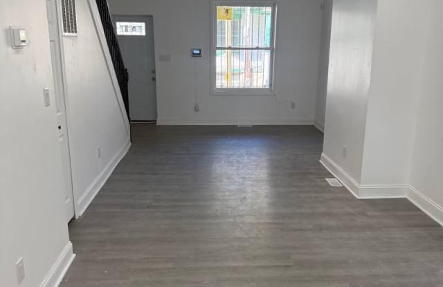 Charming 3-Bedroom Rental with Outdoor Space in Brewerytown Gallery 3