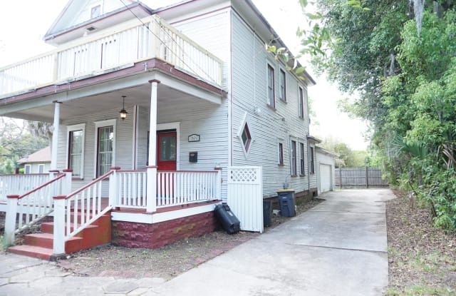 1320 Liberty street North photos photos
