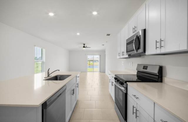 Brand New construction 3 beds 2 baths in Crane landing photos photos