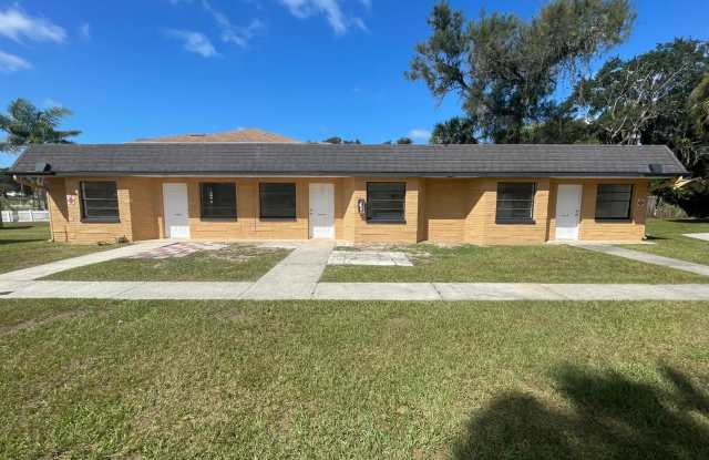 AVERY ROAD # 5311 photos photos