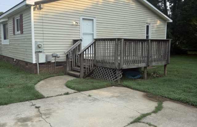 5897 Weddington Road Gallery 3