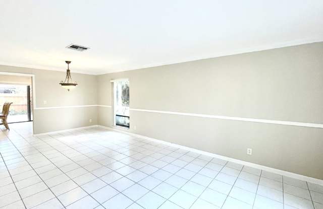 Spacious 2-Bedroom, 2.5-Bath Home with Elegant Hardwood & Tile Floors Gallery 4