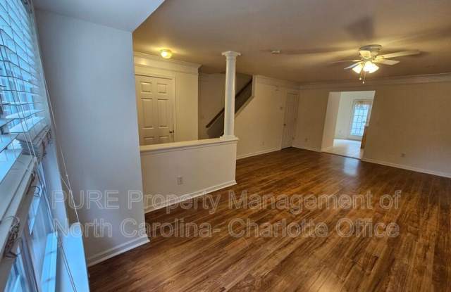 18554 Oakhurst Blvd photos photos