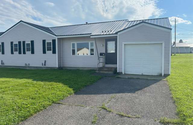 15 Micmac - 15 Micmac Drive, Presque Isle, ME 04769