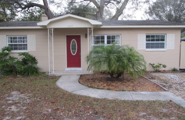 4225 46TH ST NORTH - 4225 46th Street North, Lealman, FL 33714