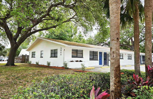 3872 7th Ave N photos photos