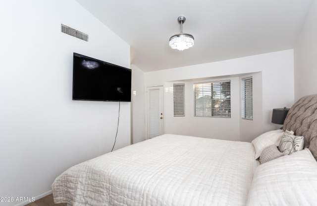 11015 W Laurelwood Lane Gallery 4