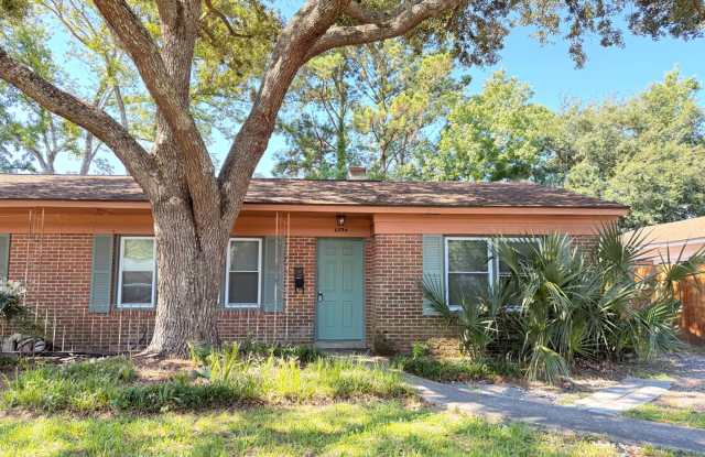 Move-In Ready South Windermere Duplex – Updated Interior & Prime Location! photos photos