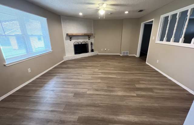 2108 N Village Dr Gallery 2