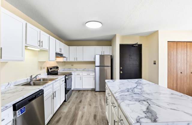 13328 Parkwood Dr # 216 Gallery 4