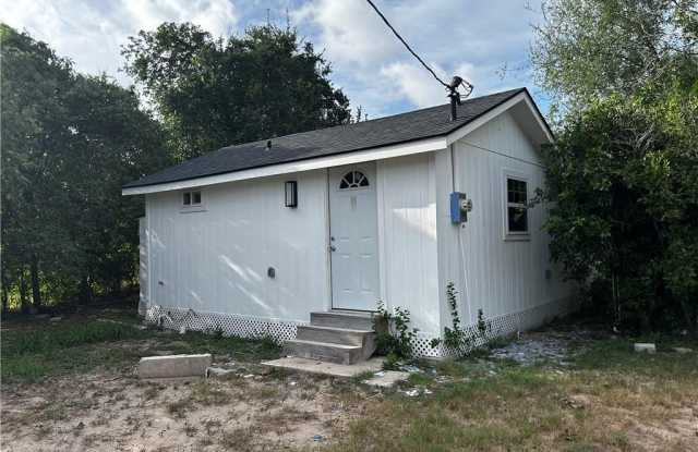 1406 N Glasscock Road photos photos
