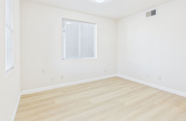 Single Family Home for Rent / Sacramento Gallery 3