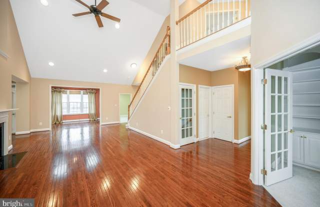 13784 CHARISMATIC Way Gallery 2