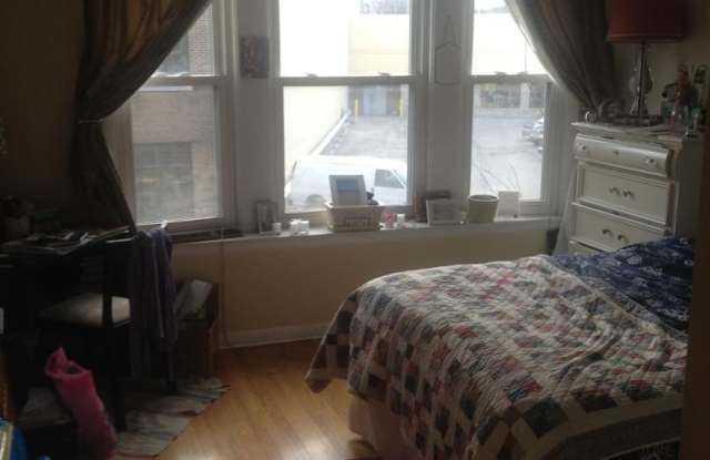 3443 N Broadway St Apt 2N Gallery 4