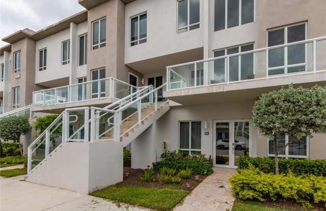 10245 NW 63rd Ter photos photos