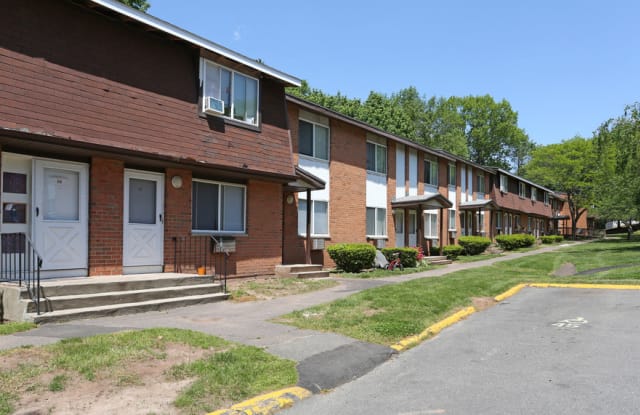 Oakland Gardens Apartments Gallery 2