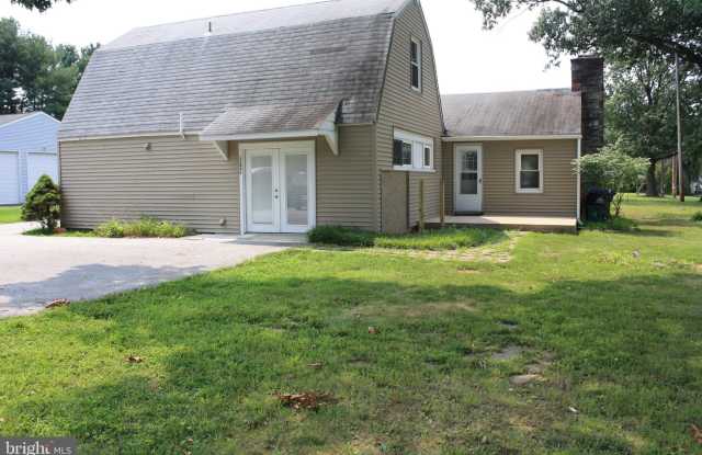 1349 PHOENIXVILLE PIKE UNIT C Gallery 2