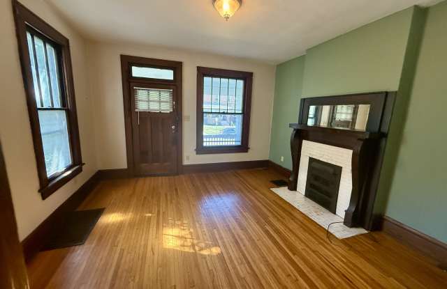 468 East Tompkins Street photos photos