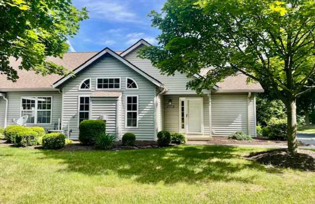 BEAUTIFUL 2 Bedroom/2 Bath Condo, Move-In Ready! - 1199 Pheasant Run Lane, Ashland, OH 44805