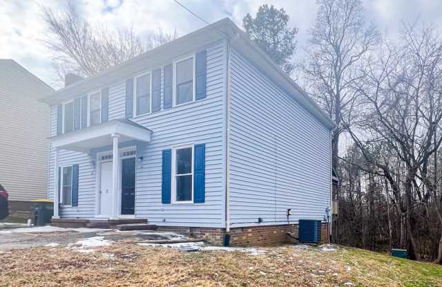 32 Fox Hill Dr - 32 Fox Hill Drive, Kilmarnock, VA 22482