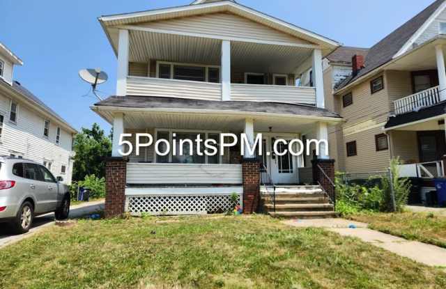 1853 Colonnade Road - 2 photos photos