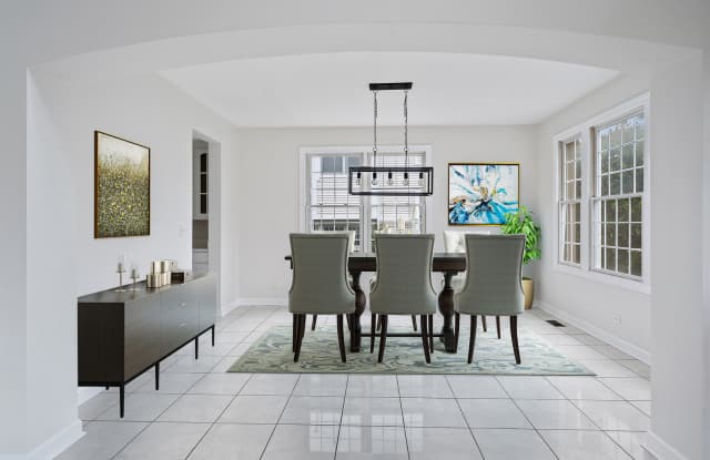 1500 Fielding Drive Gallery 4