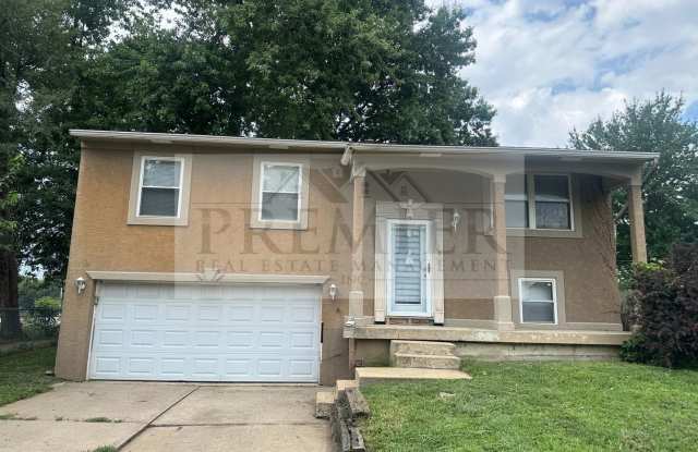 730 N Aztec Drive Independence MO -Awesome 5 bed/ 1.5 bath home! Available now!- Rent 1850 photos photos